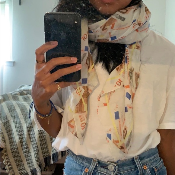 Balenciaga wrap scarf - Picture 5 of 9